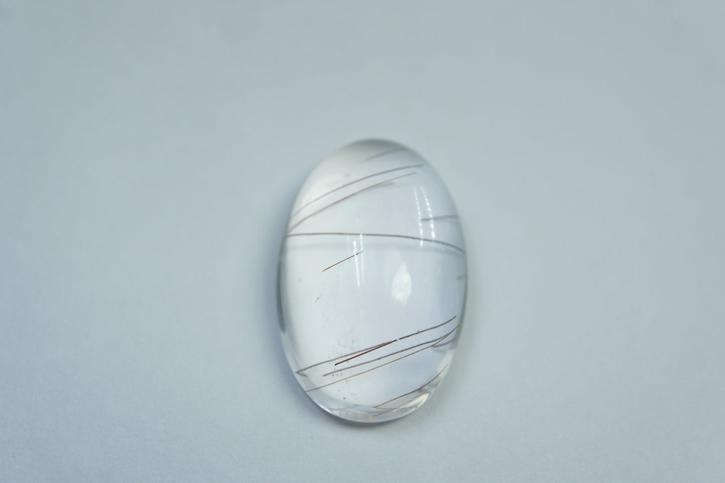 21.80ct Quartzo com inclusão cabochão 26x16mm