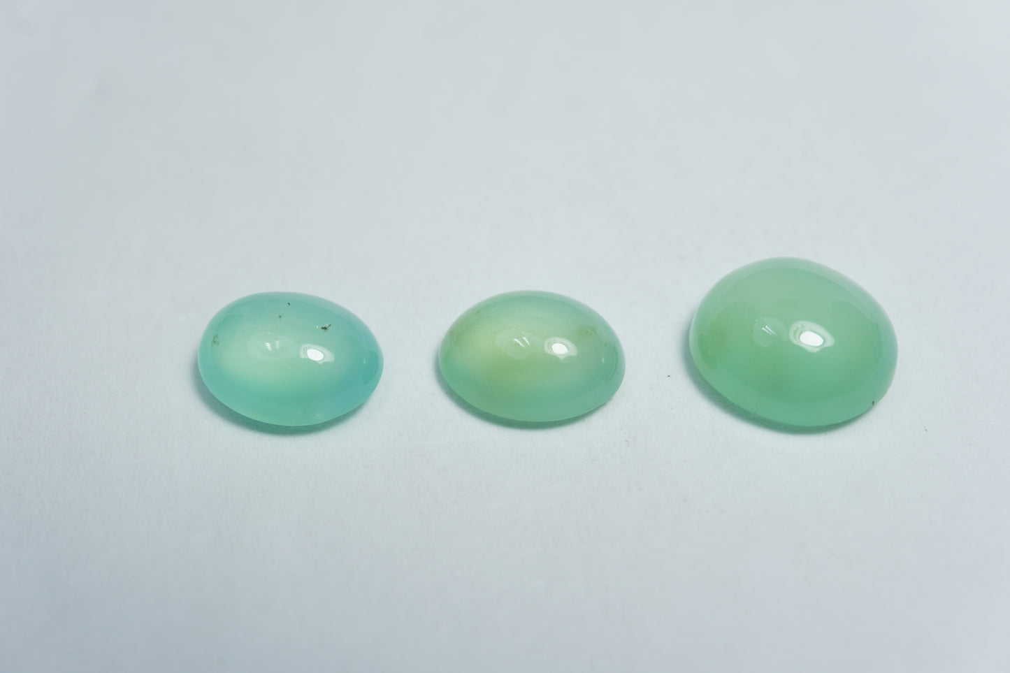 8ct Opala verde cabochão 10x5mm / 10mm / 9.5x8mm / 10x8mm