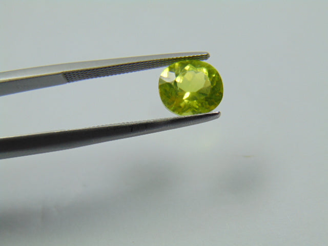 2.20ct Chrysolite 8x7mm