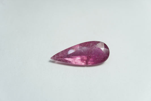 Turmalina 3,04ct 17x7mm