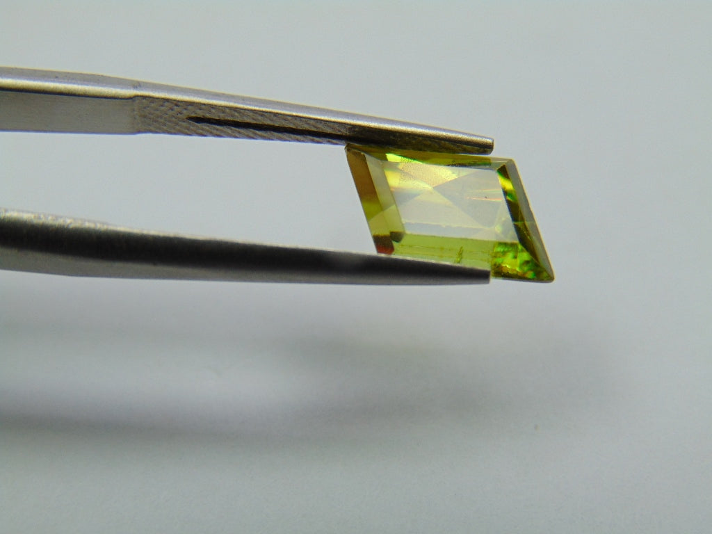 2.45ct Esfênio 12x6mm