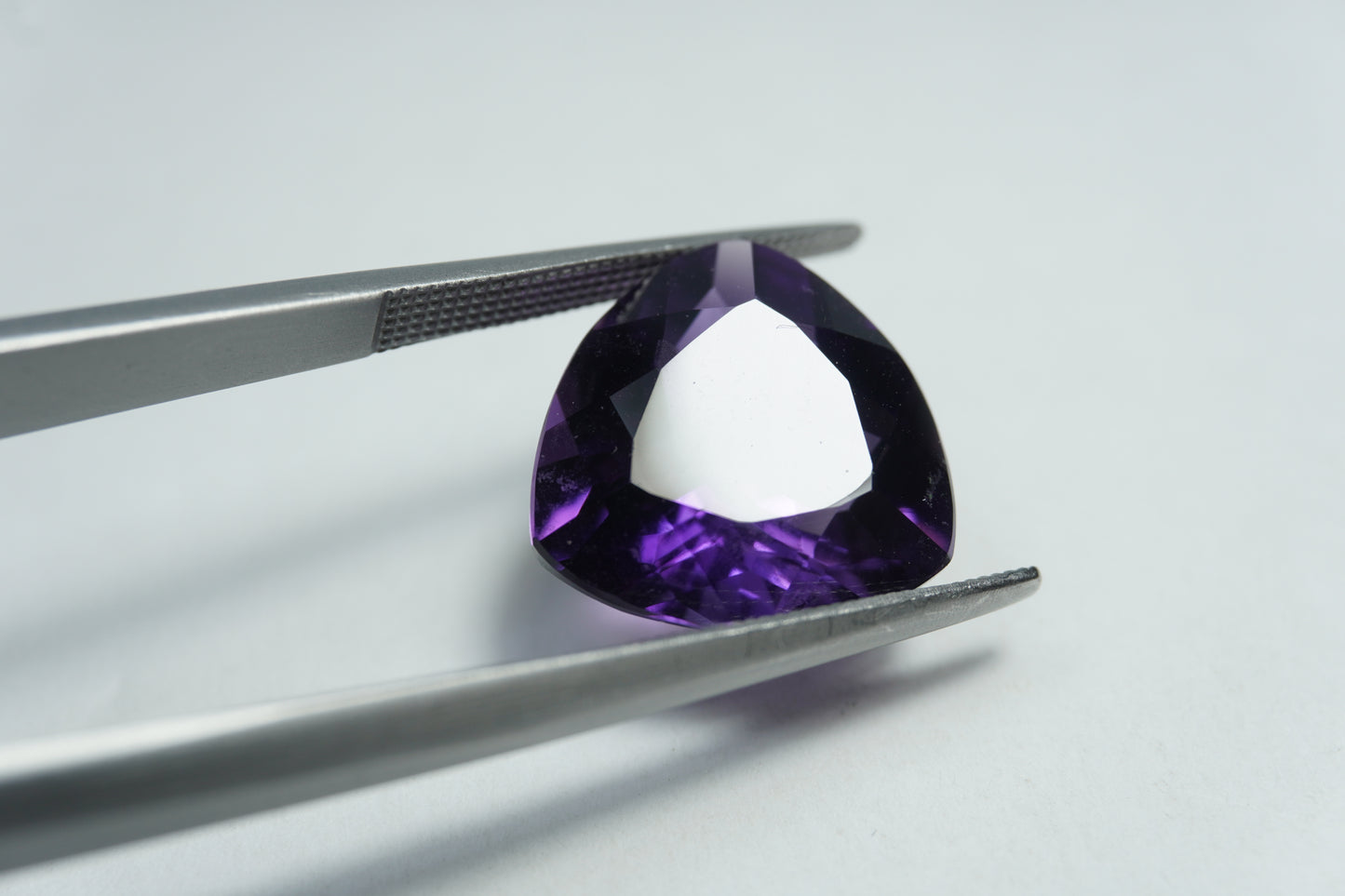 7.90ct Amethyst 14mm