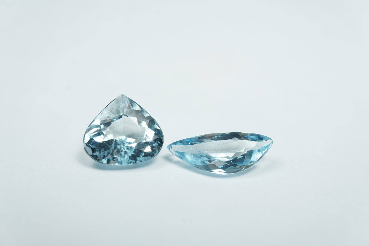 2.91ct Águas-marinhas 12x5mm / 9x8mm