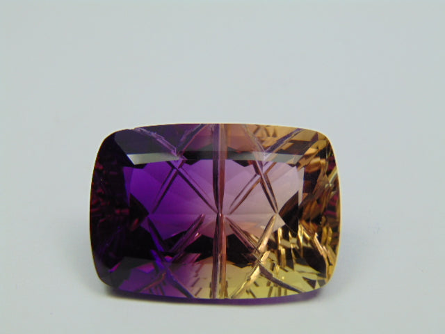 36.70ct Ametrino 26x18mm