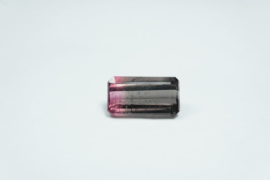 4.37ct Turmalina bicolor 12.5x7mm