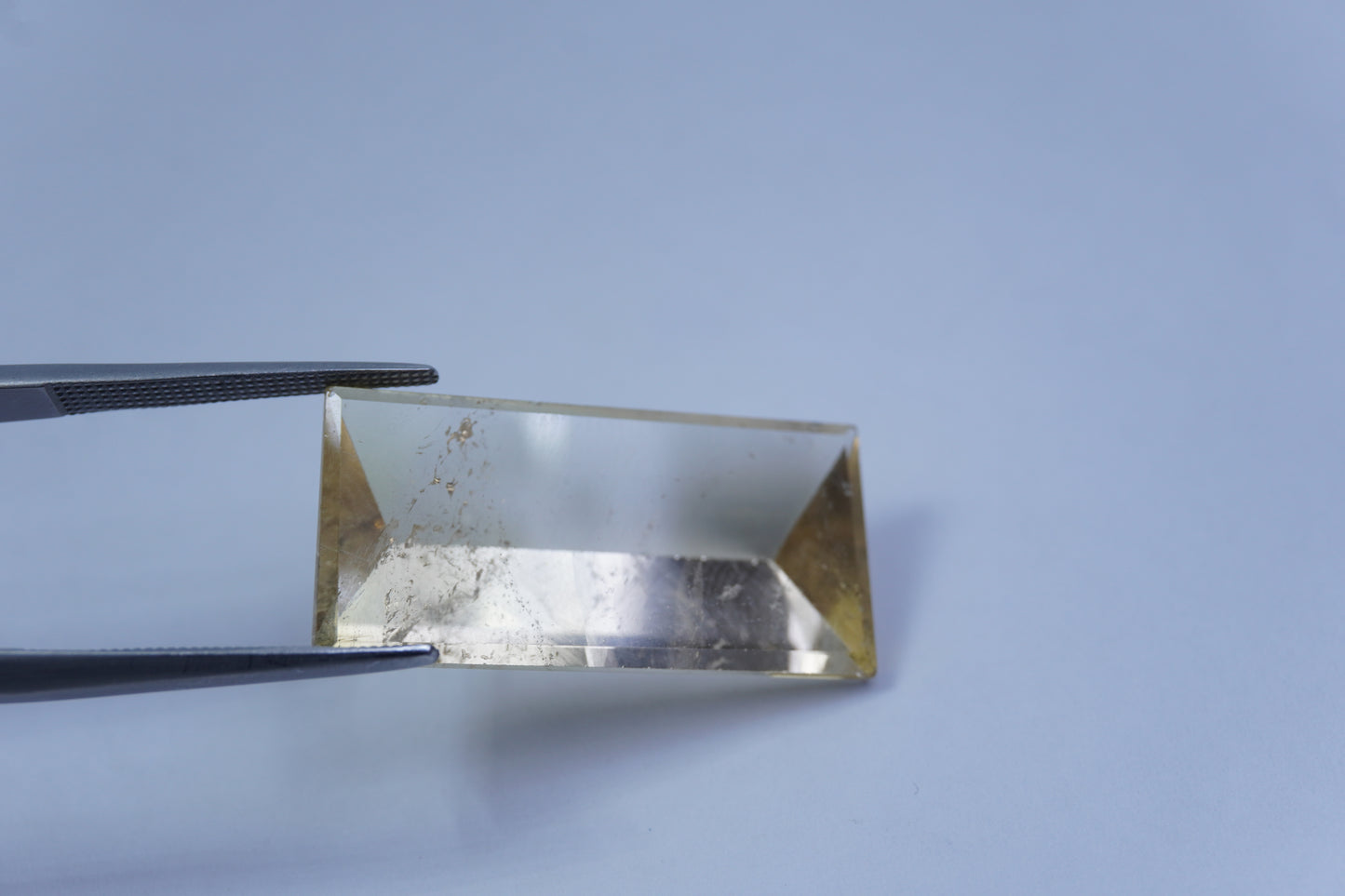 21.75ct Morganita 39x14mm