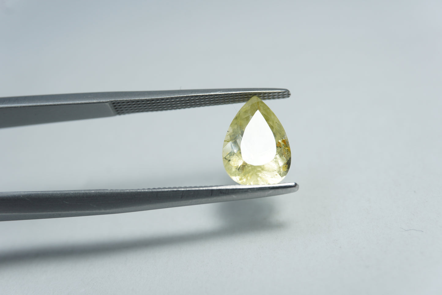 2.20ct Crisólita 10x7mm