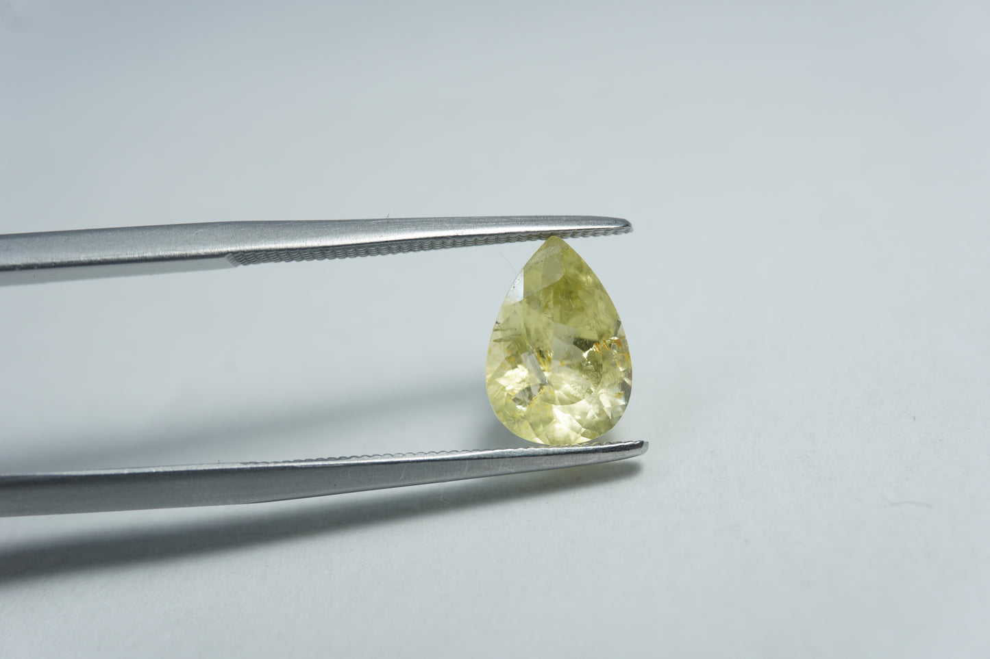 2.20ct Crisólita 10x7mm
