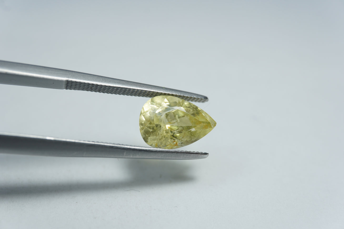 2.20ct Crisólita 10x7mm