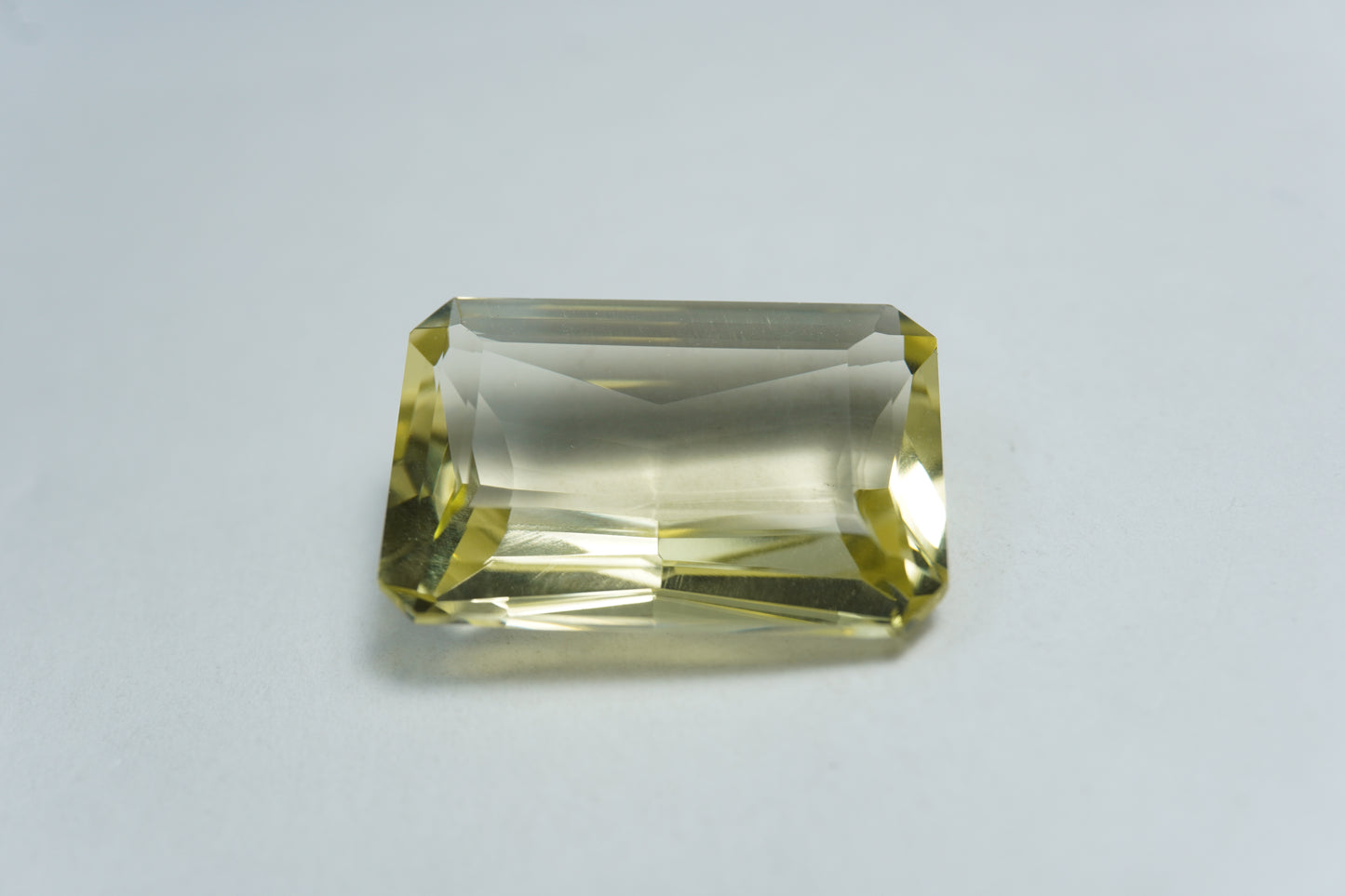 16.70ct Green gold 20x14mm