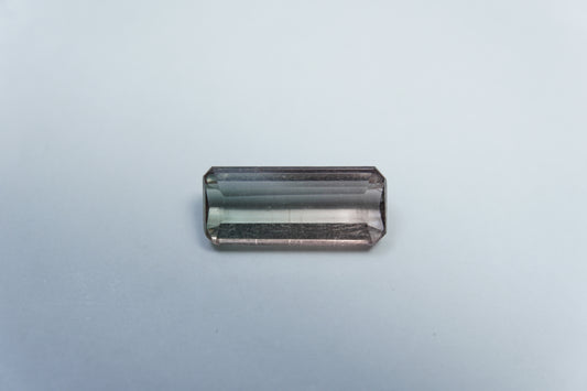 2.77ct Turmalina bicolor 12x7mm