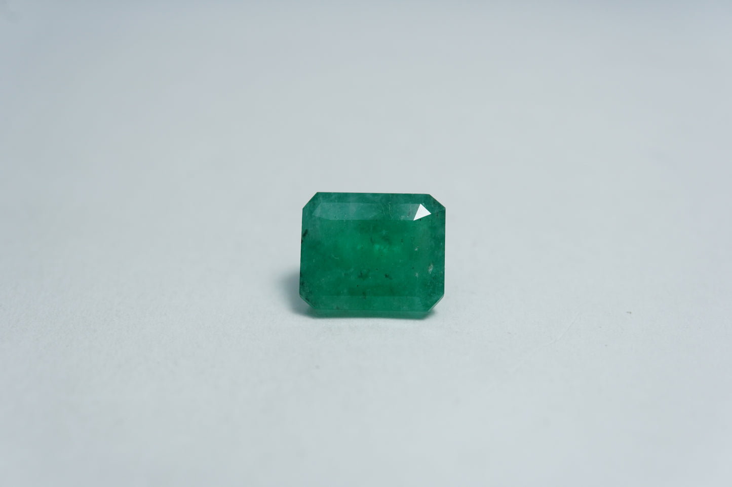 3.05ct Esmeralda 9x8mm