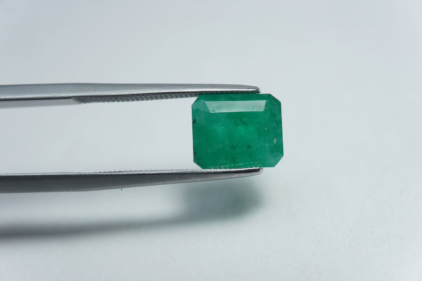 3.05ct Esmeralda 9x8mm