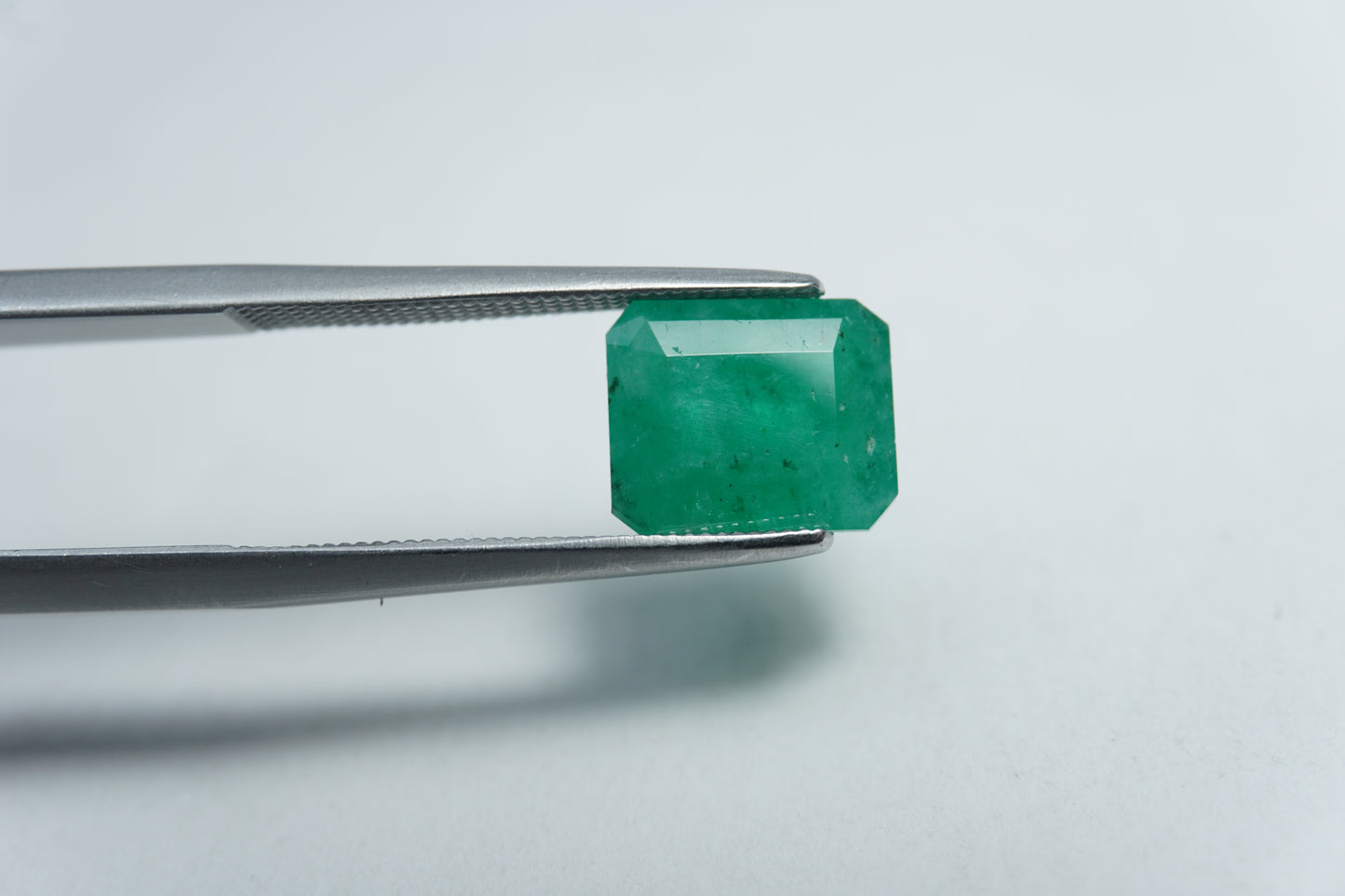 3.05ct Esmeralda 9x8mm