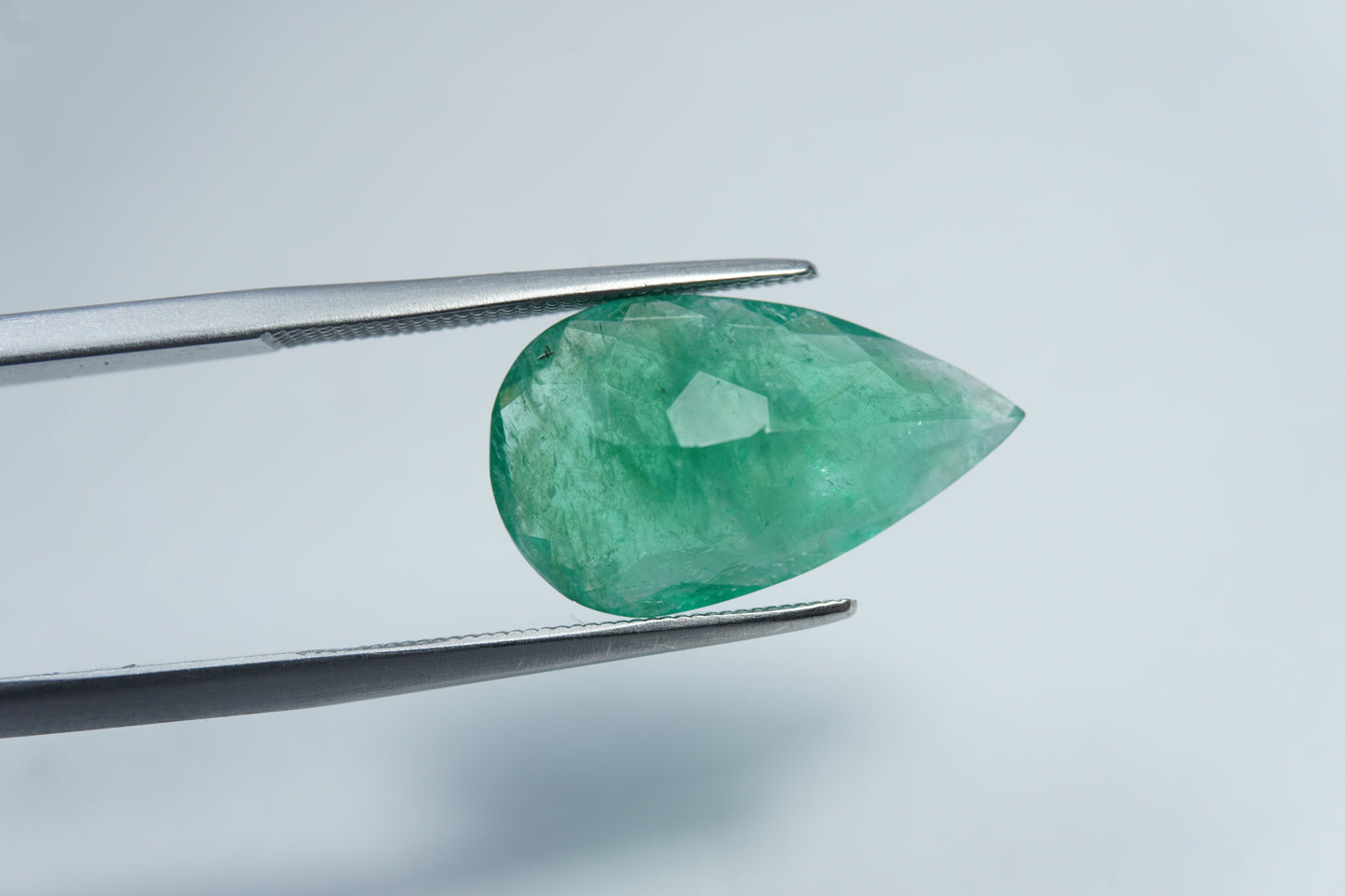 5.85ct Esmeralda 18x11mm