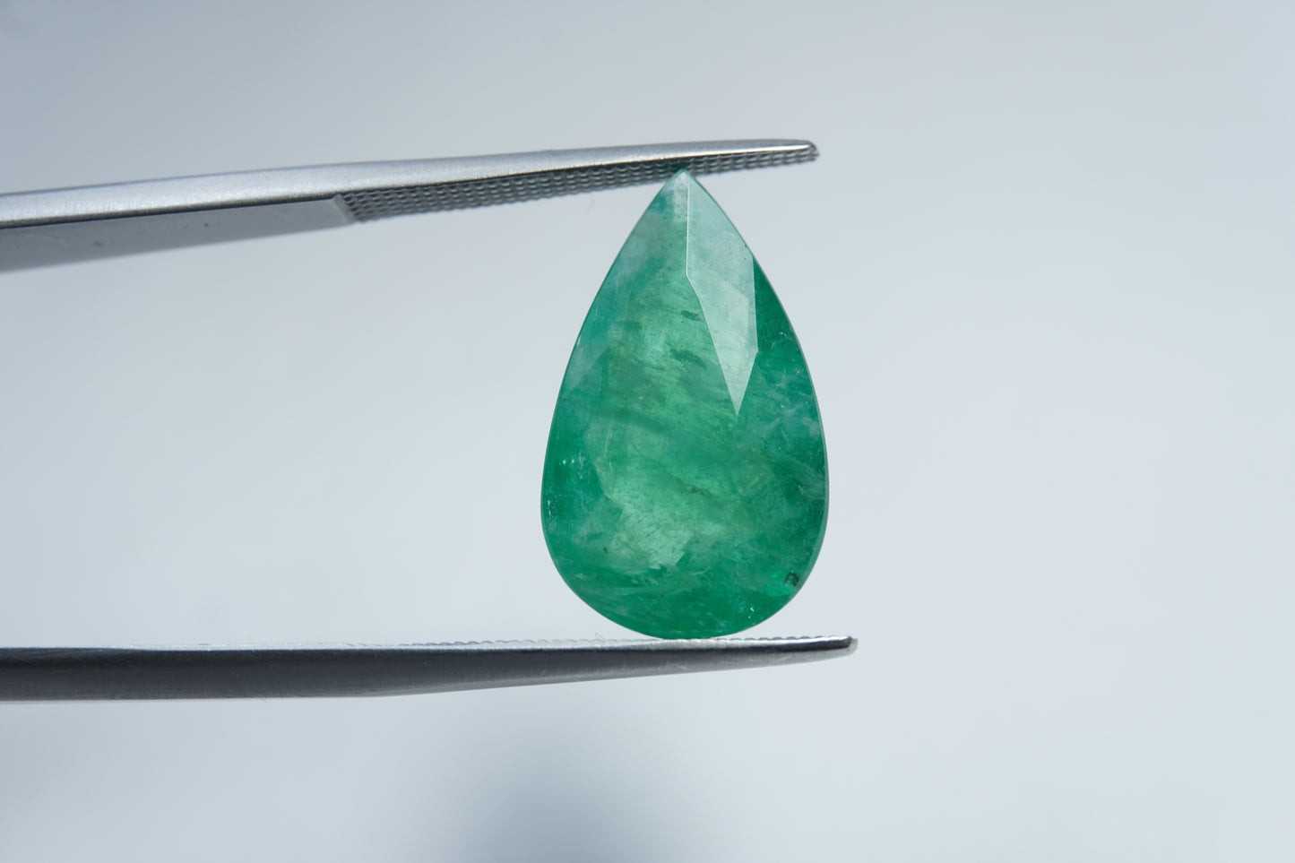 5.85ct Esmeralda 18x11mm