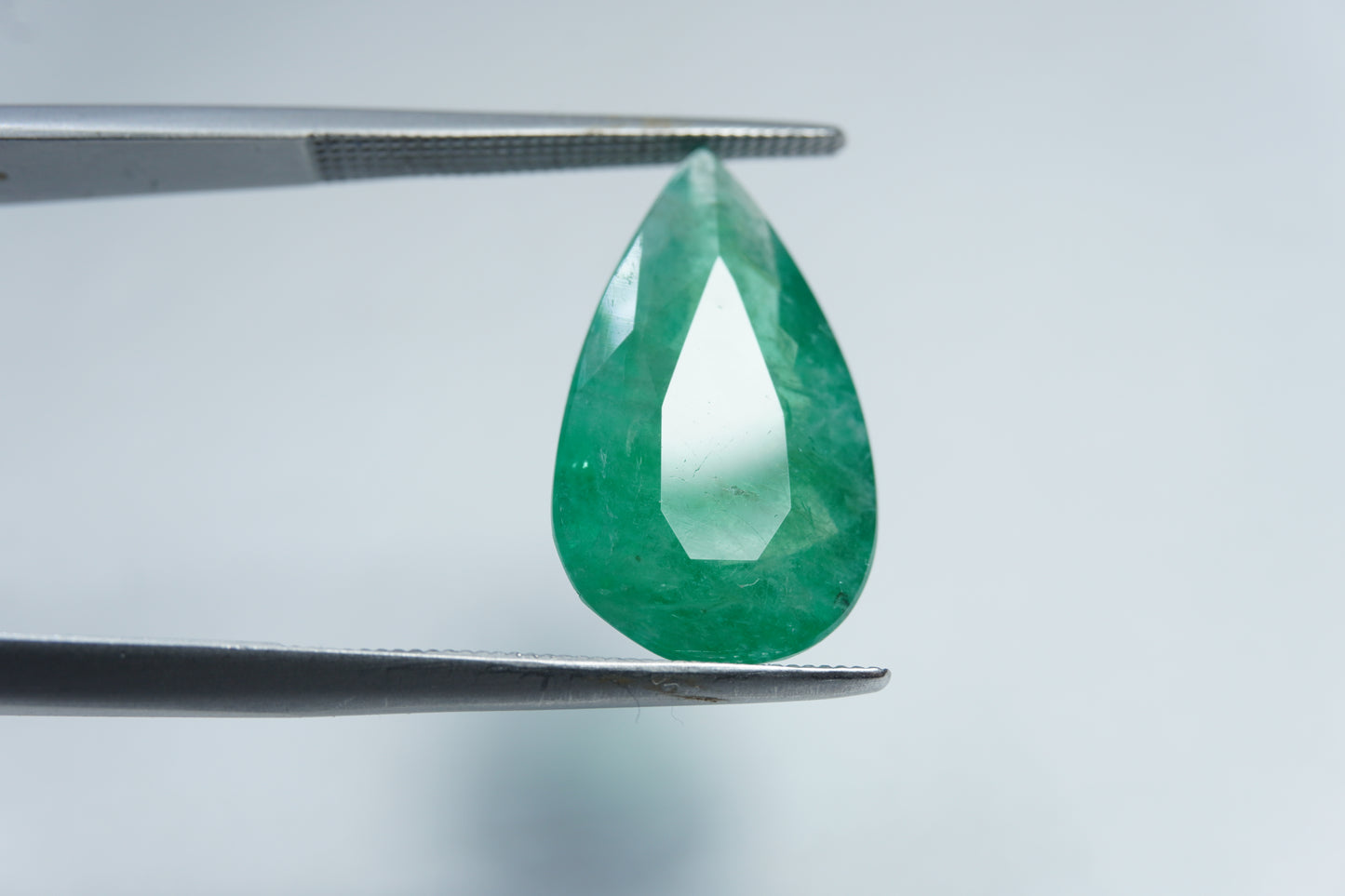 5.85ct Esmeralda 18x11mm