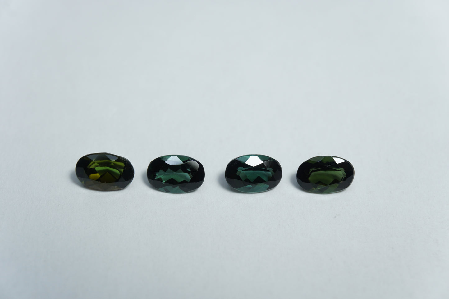 2ct Turmalina 6x4mm