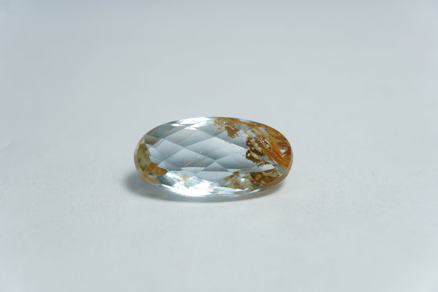 8.20ct Topázio de cor natural 17x9mm