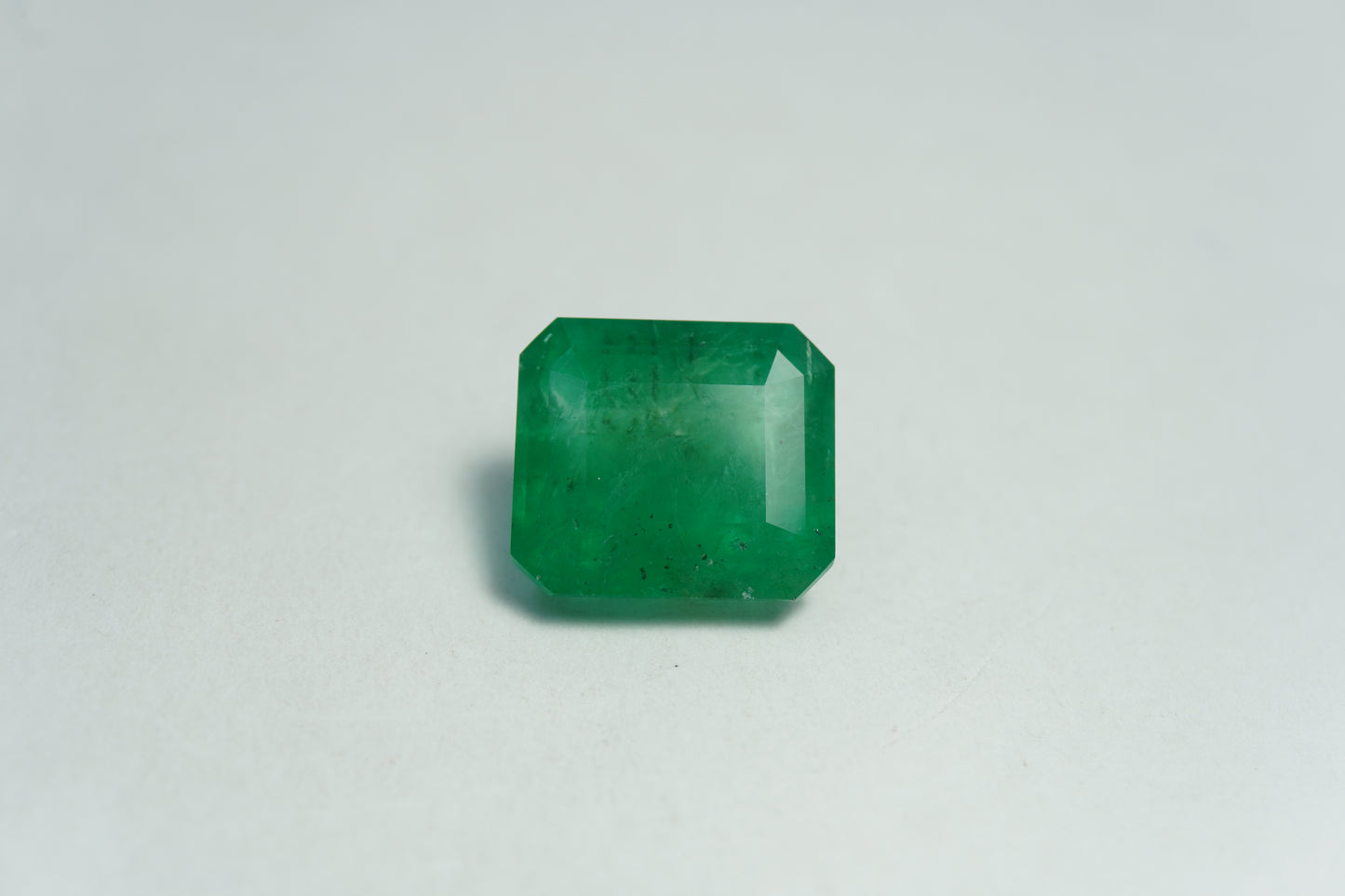 7.43ct Esmeralda 12x11mm