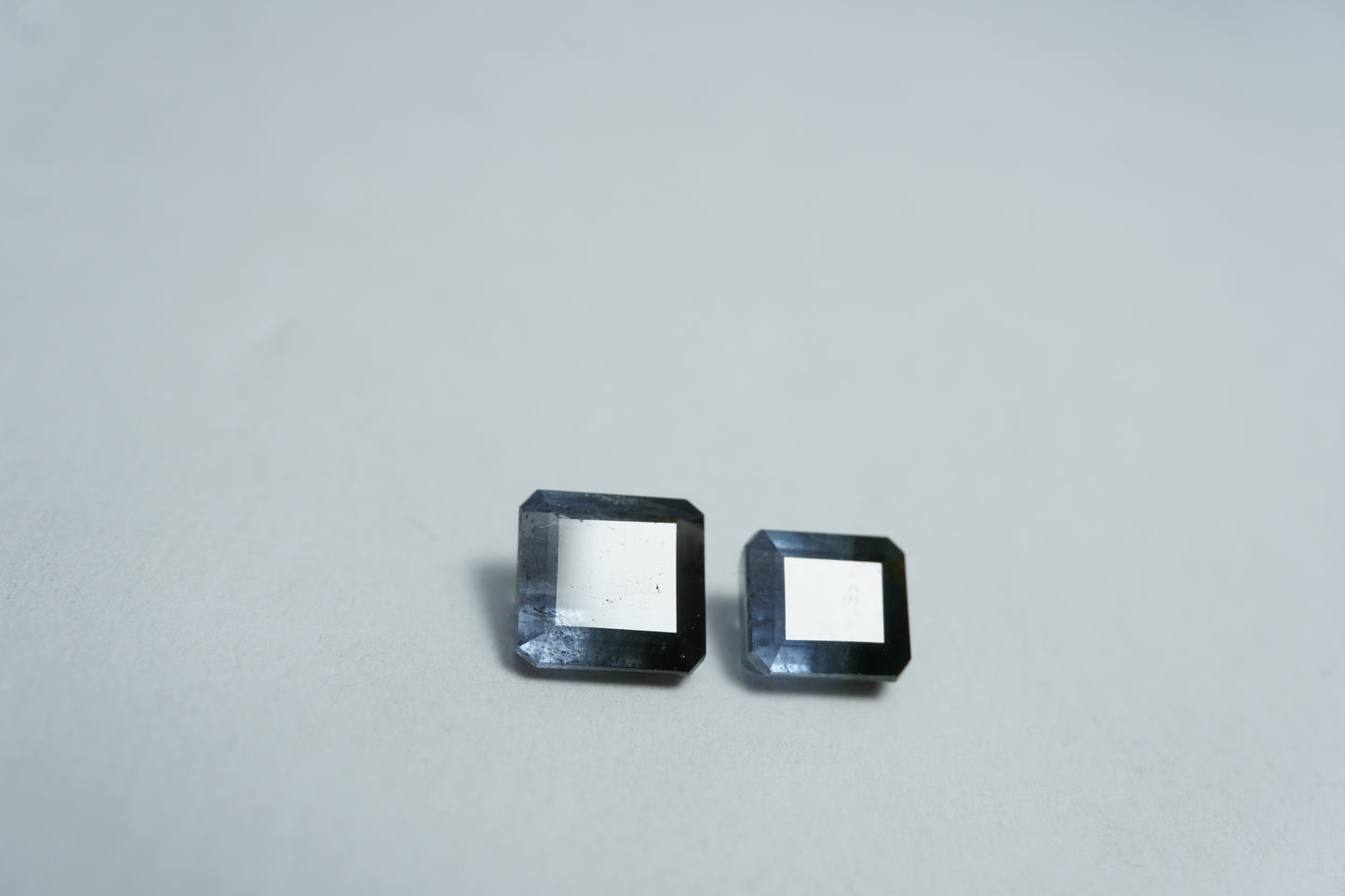 2.65ct Tourmaline bicolor 6x5mm / 6mm