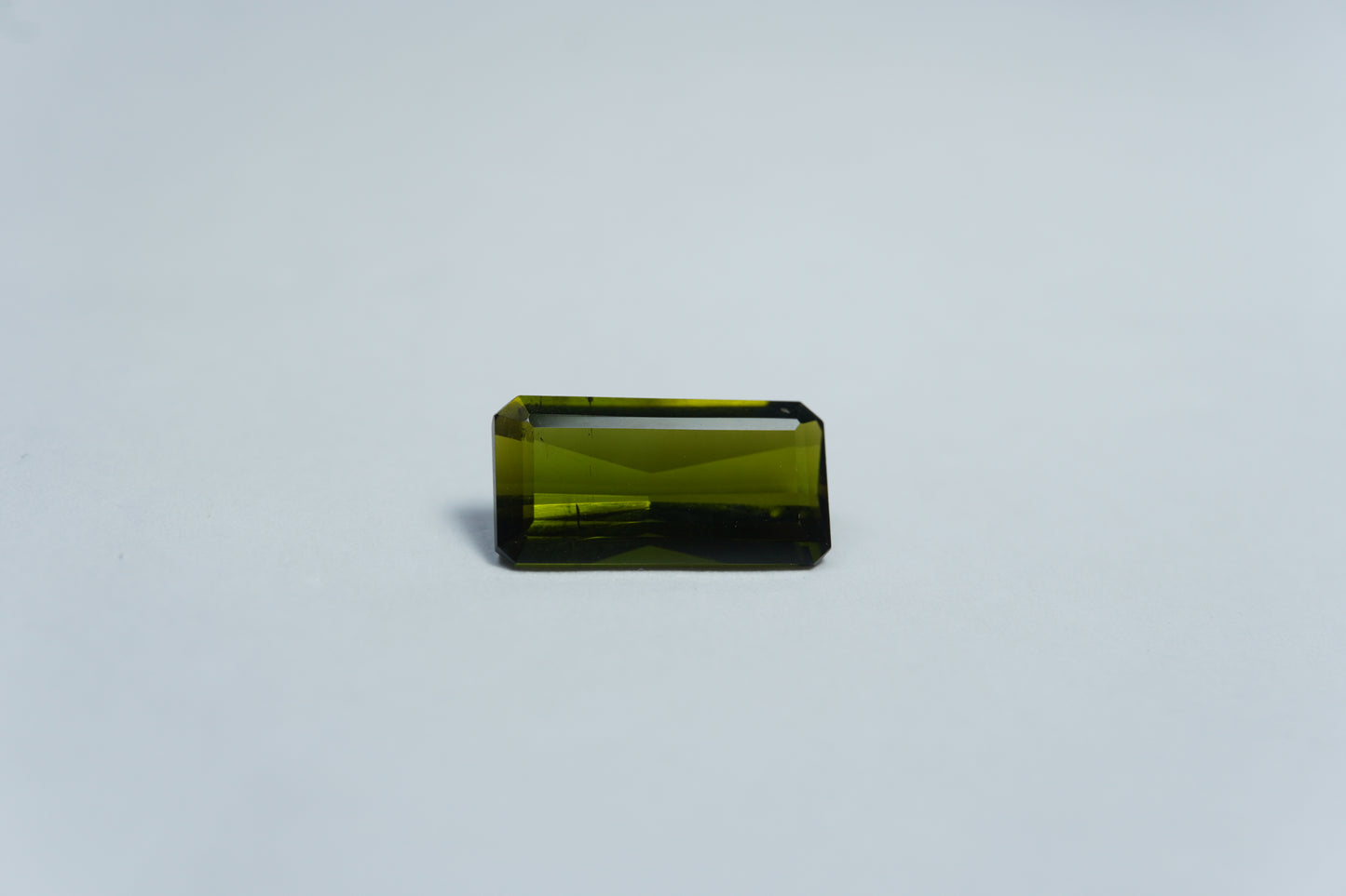 2.77ct Turmalina 12x6mm