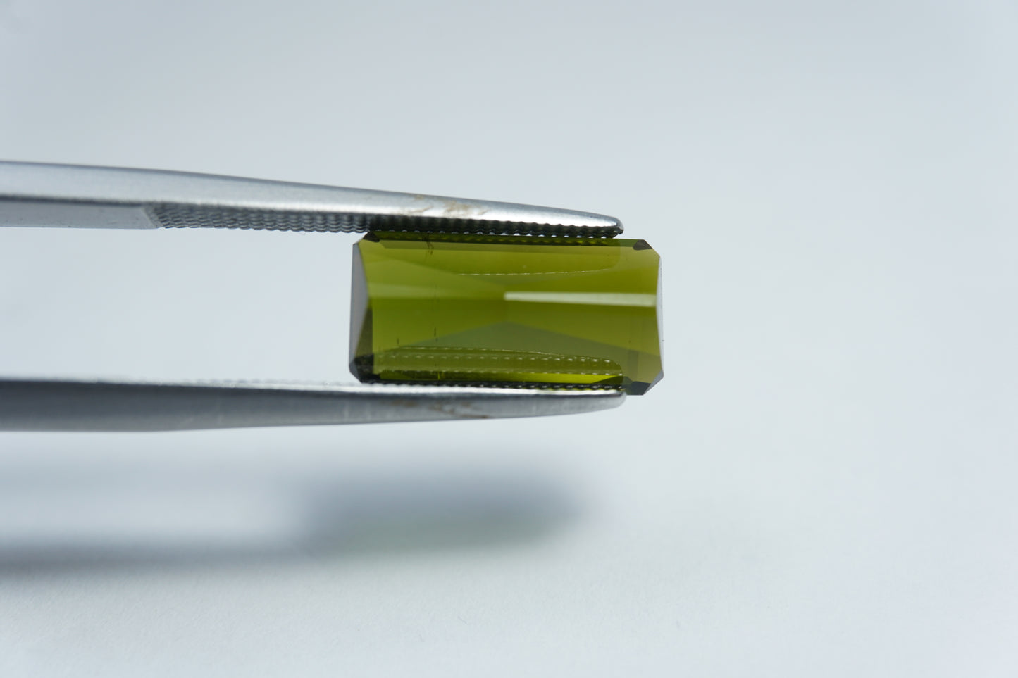2.77ct Turmalina 12x6mm