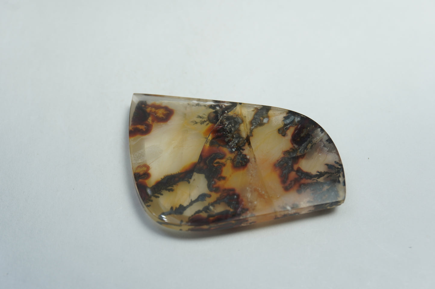30.70ct Dendrite 34x23mm