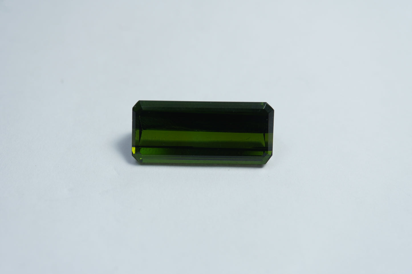4.30ct Turmalina 17x6mm