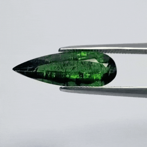 2.55ct Turmalina 17x6mm