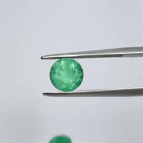 2.38ct Esmeralda 7mm 6mm