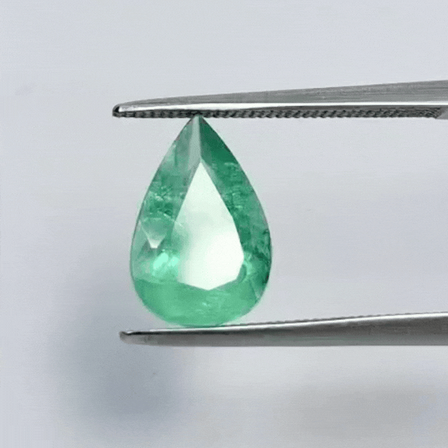 2.85ct Esmeralda 12x8mm