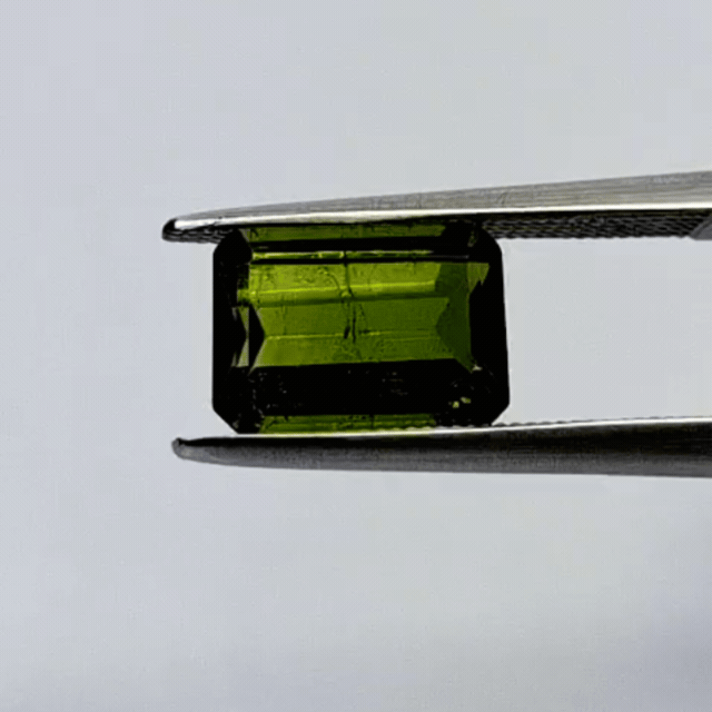 2.43ct Turmalina 10x7mm