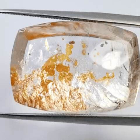 27.55ct Quartz With Inclusion 24x17mm