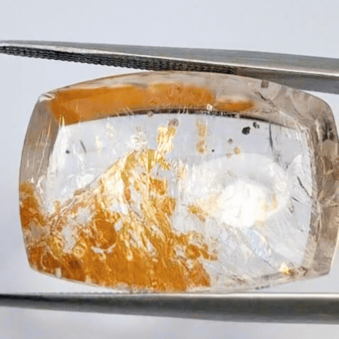 27.55ct Quartz With Inclusion 24x17mm