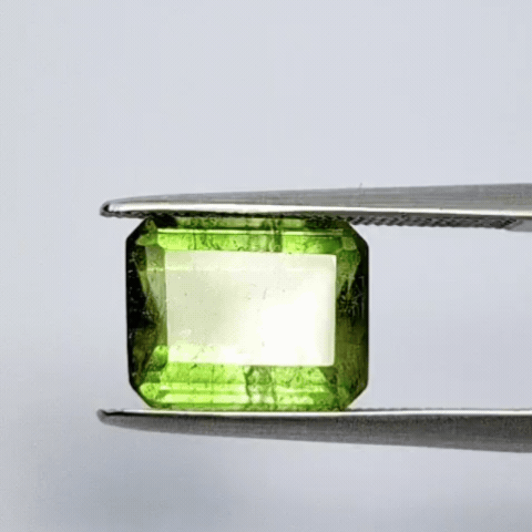 3.90ct Turmalina 10x8mm