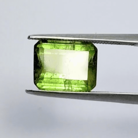 3.90ct Turmalina 10x8mm