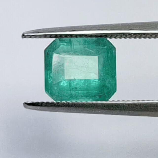 1.55ct Emerald 7mm