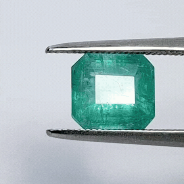 1.55ct Emerald 7mm