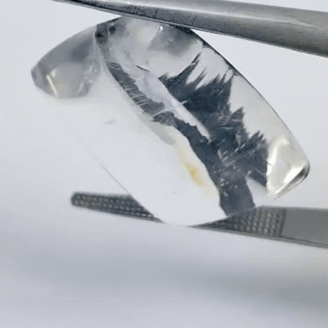 21.75ct Quartzo com Inclusão 20x16mm
