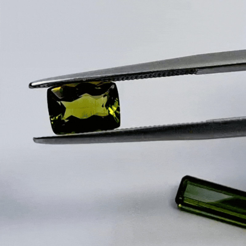 2.43ct Turmalina 12x4mm 8x6mm