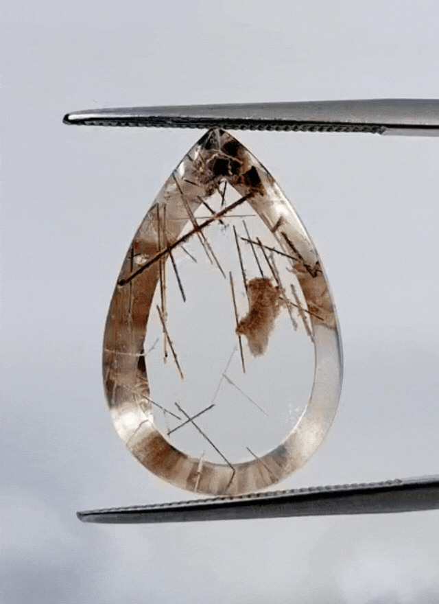 13.15ct Quartzo com Inclusão 21x14mm