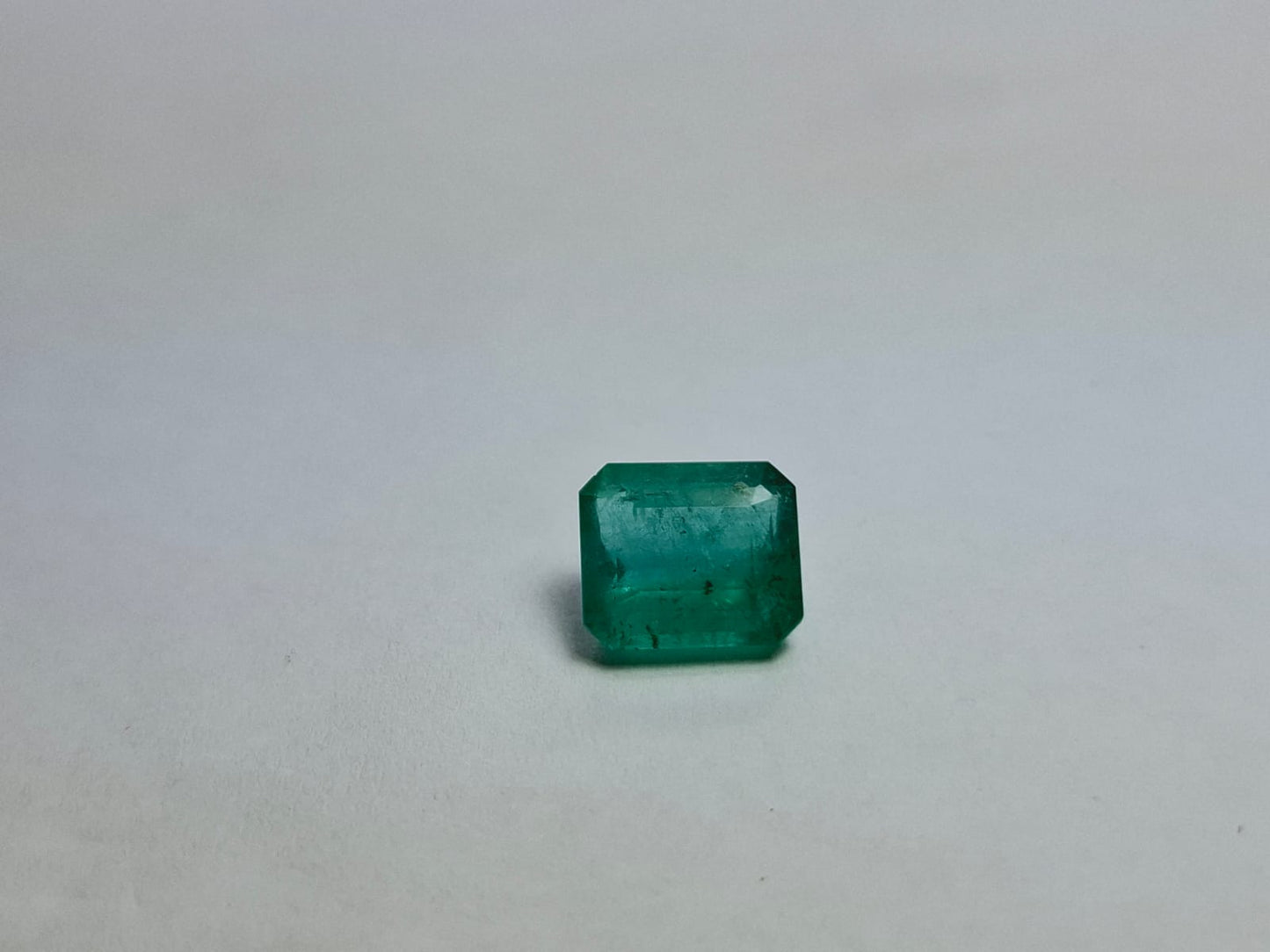 3.69ct Esmeralda 10x8mm