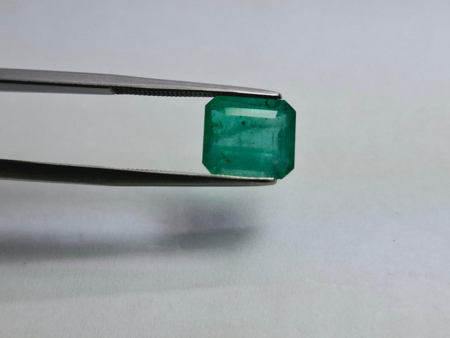 3.69ct Esmeralda 10x8mm