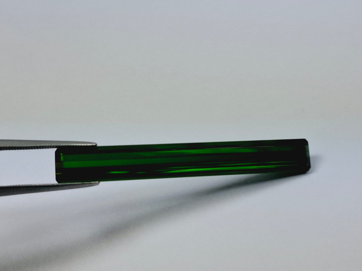 15.40ct Turmalina 51x7mm