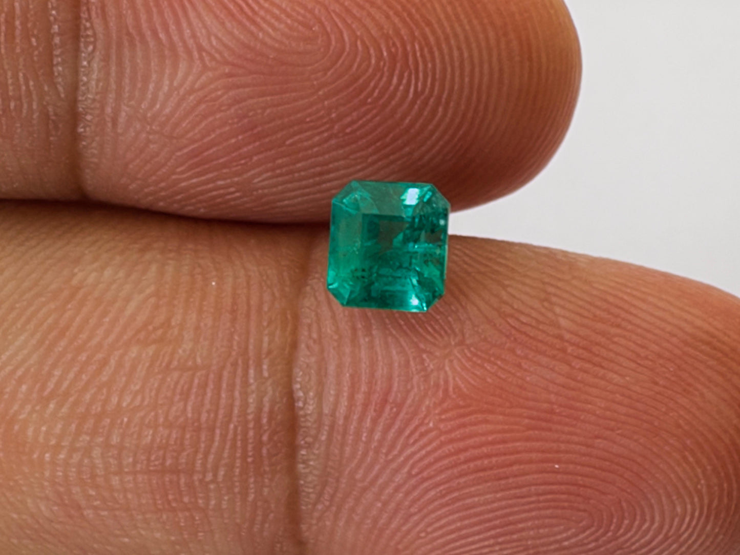 0.88ct Emerald 6x5.5mm - Final Price
