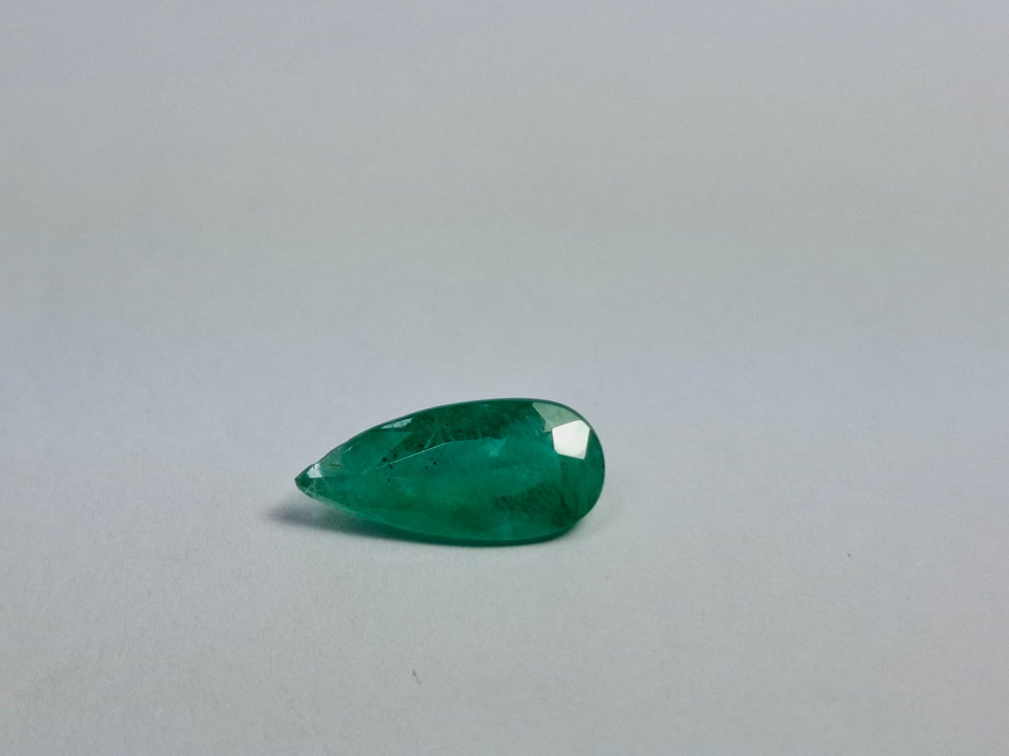 2.42ct Esmeralda 15x6.5mm