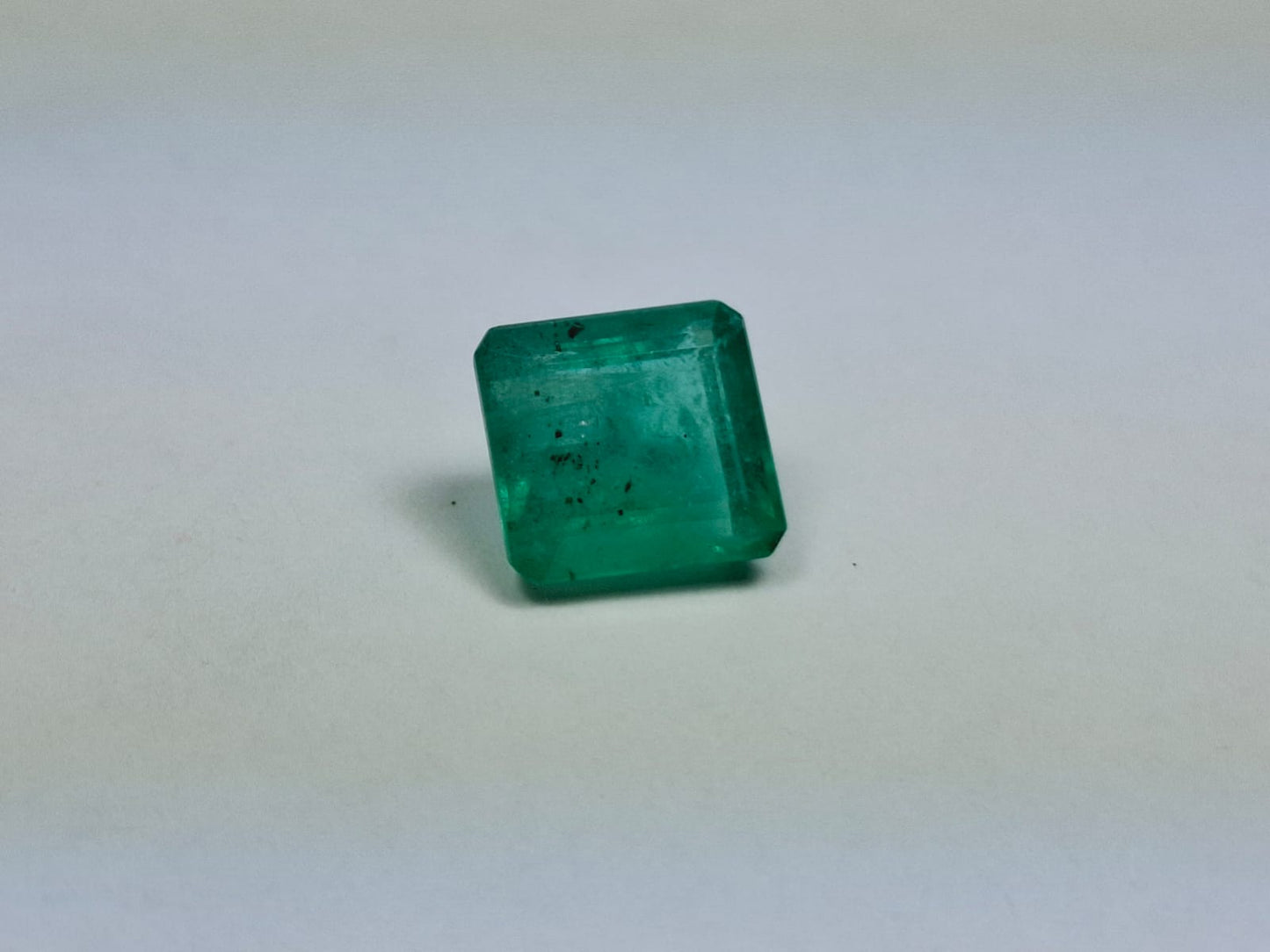 2.98ct Esmeralda 9mm