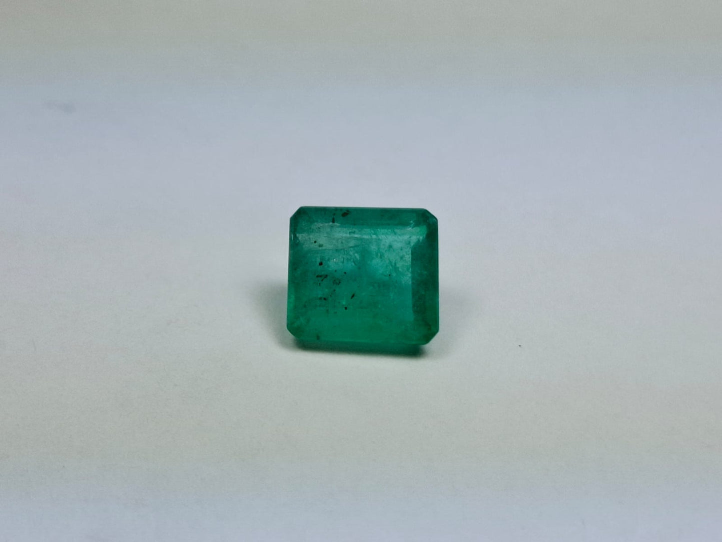 2.98ct Esmeralda 9mm
