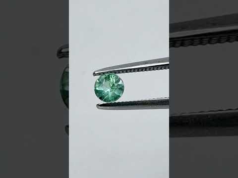 0.58ct Esmeralda 4mm
